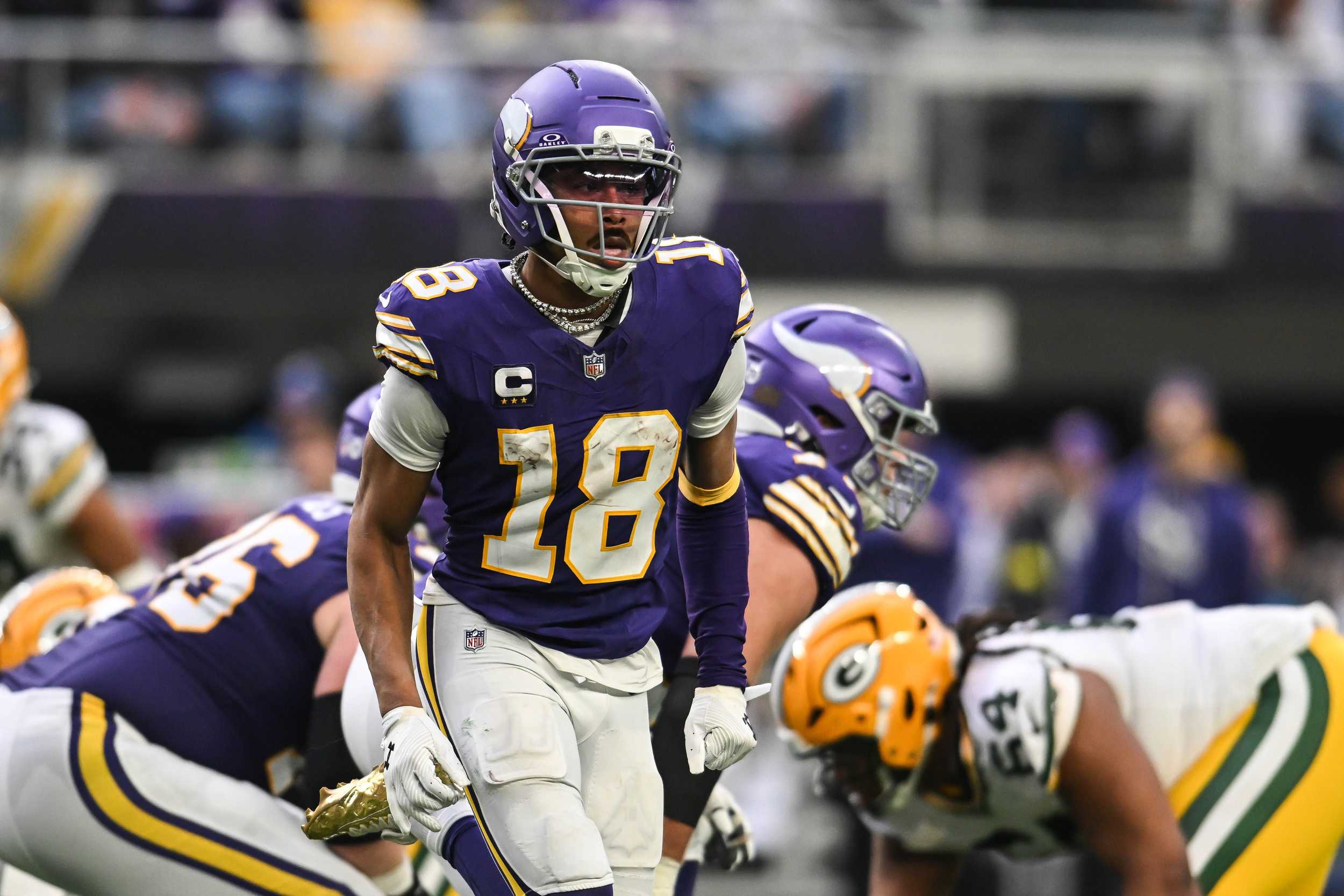 Justin Jefferson sends message to Kyler Murray, JJ McCarthy about QB competition