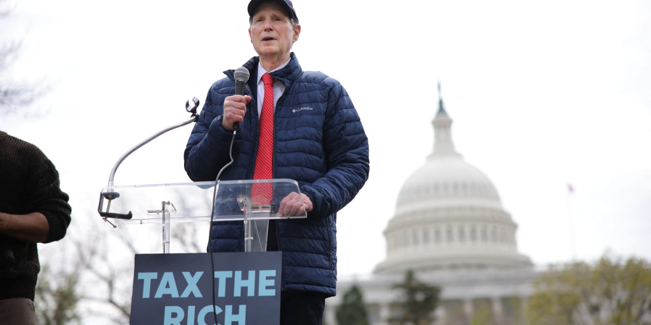 The super rich use 401(k)s and IRAs to sidestep taxes on millions of dollars. This proposed law would cut them off