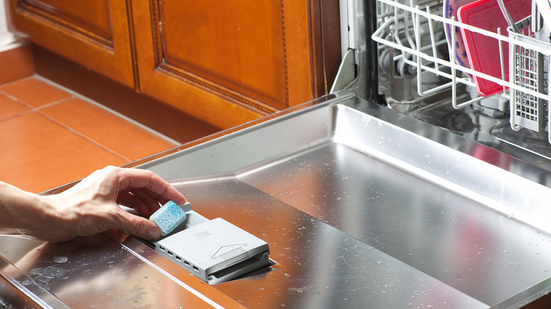 Why Your Dishwasher Leaves White Residue On Dishes