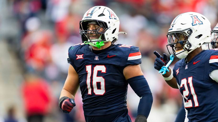 Arizona Wildcats linebacker Riley Wilson