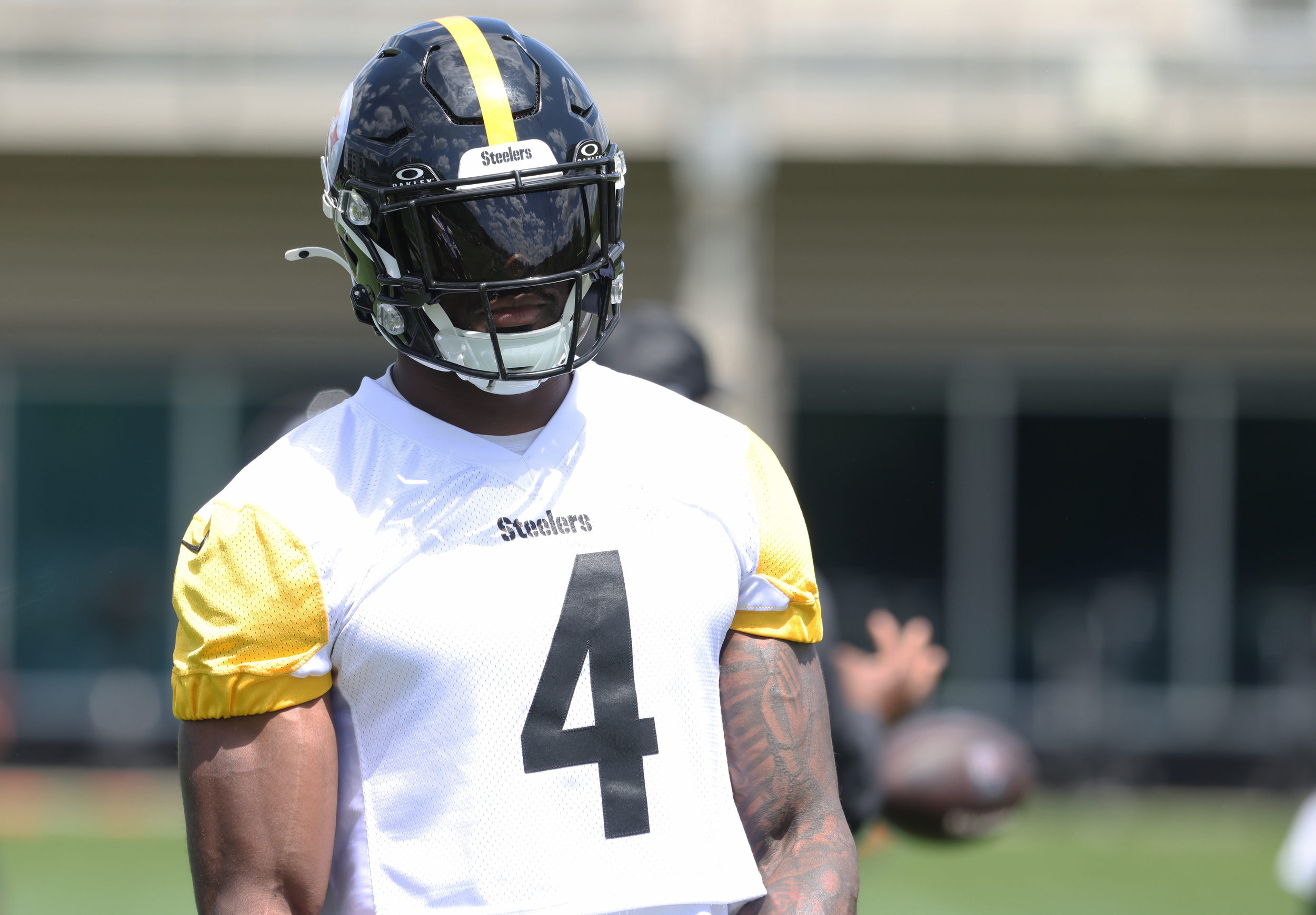 Steelers’ DK Metcalf’s Underwhelming 2025 Season Reveals Bigger Problem Than Expected