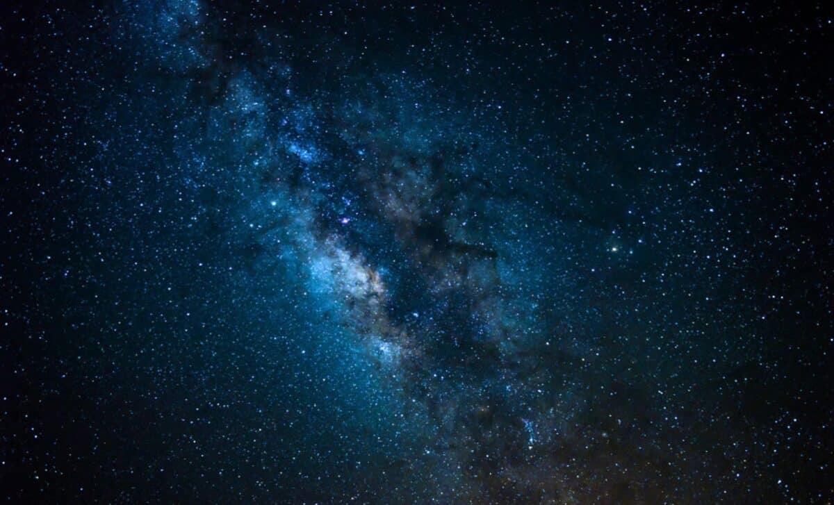 Astronomers detect a ‘raspberry sugar’ near the Milky Way’s mysterious center