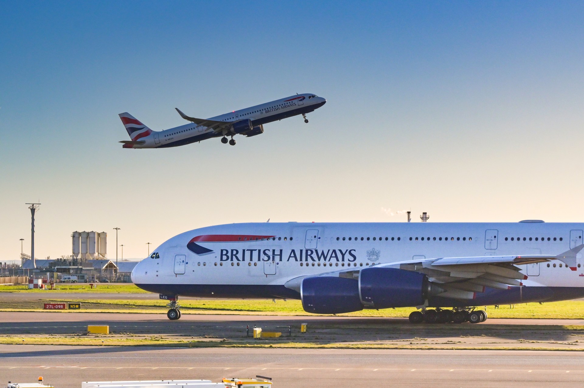 All three pilots on British Airways flight hit with food poisoning in mid-air