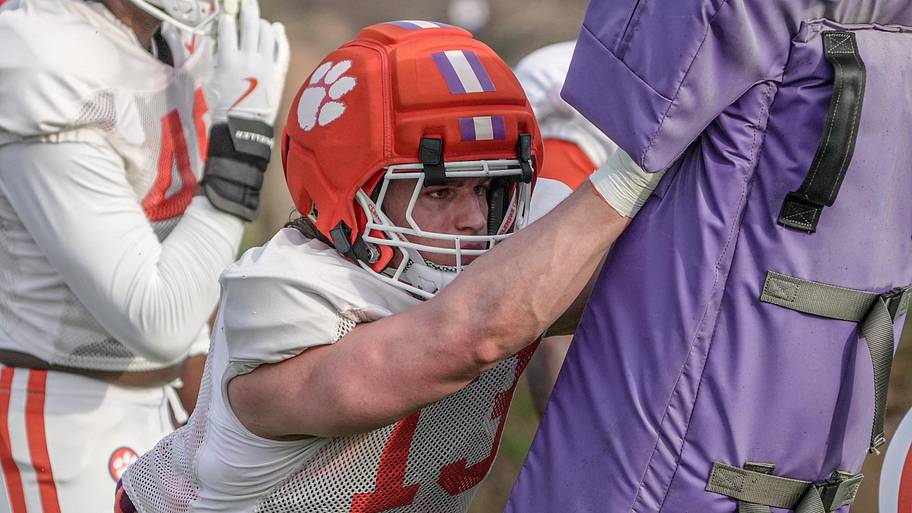 Clemson defensive end Will Heldt