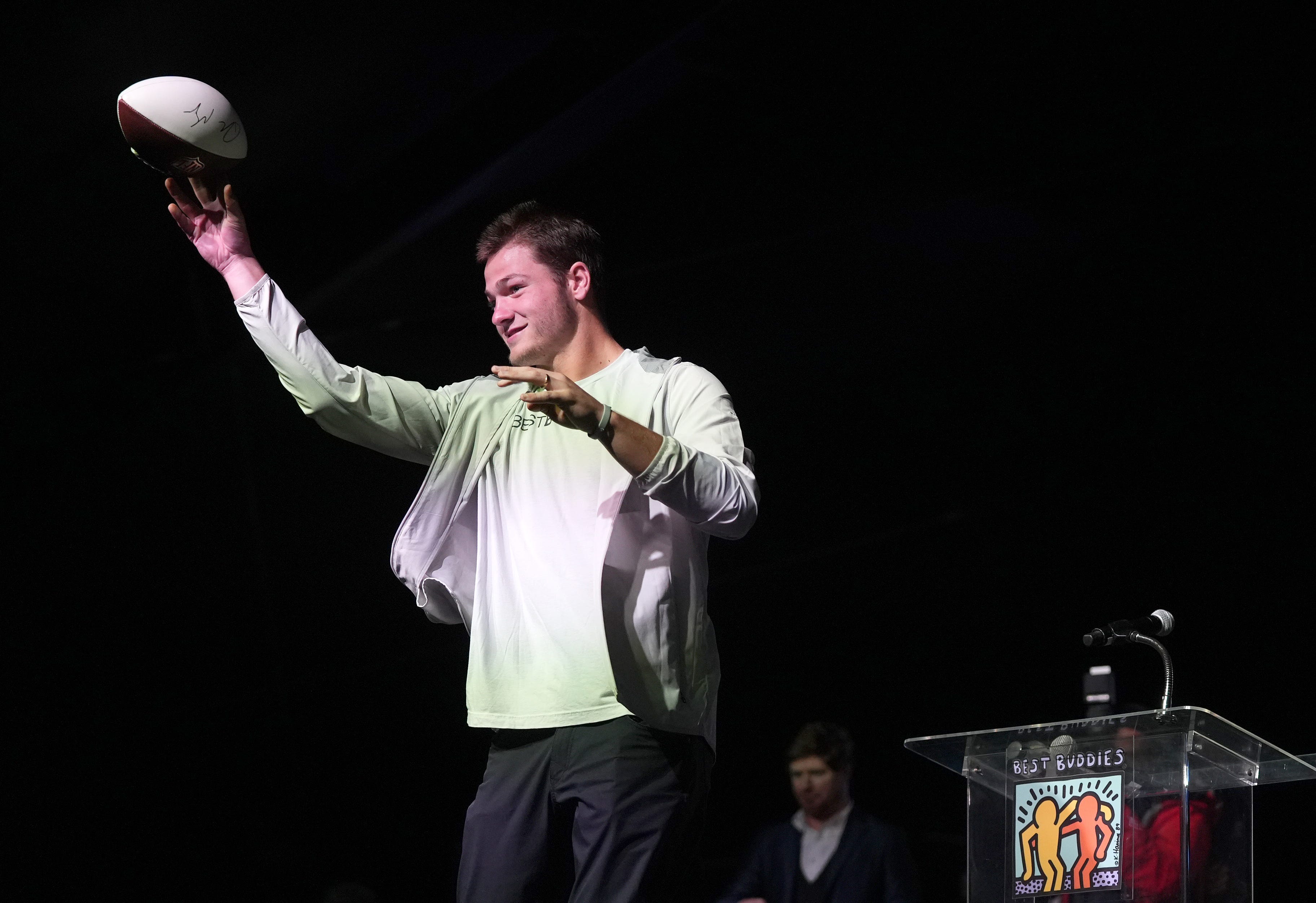 How much money will Patriots QB Drake Maye earn in 2026?