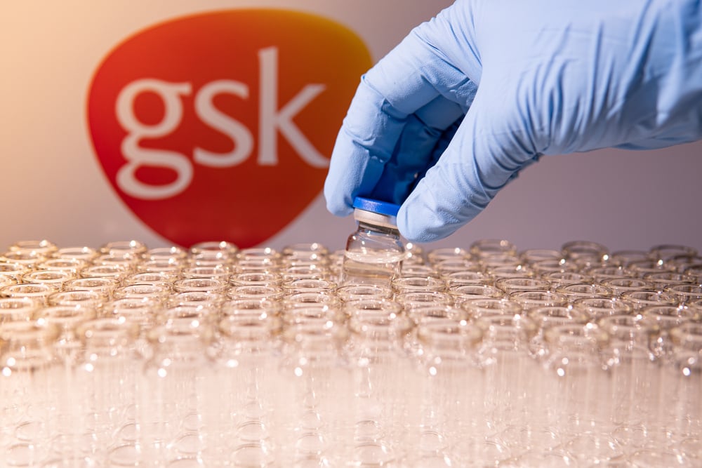 FDA greenlights GSK’s first lung cancer drug ahead of schedule
