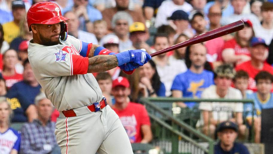 Philadelphia Phillies left fielder Edmundo Sosa (33) hits a solo home run.