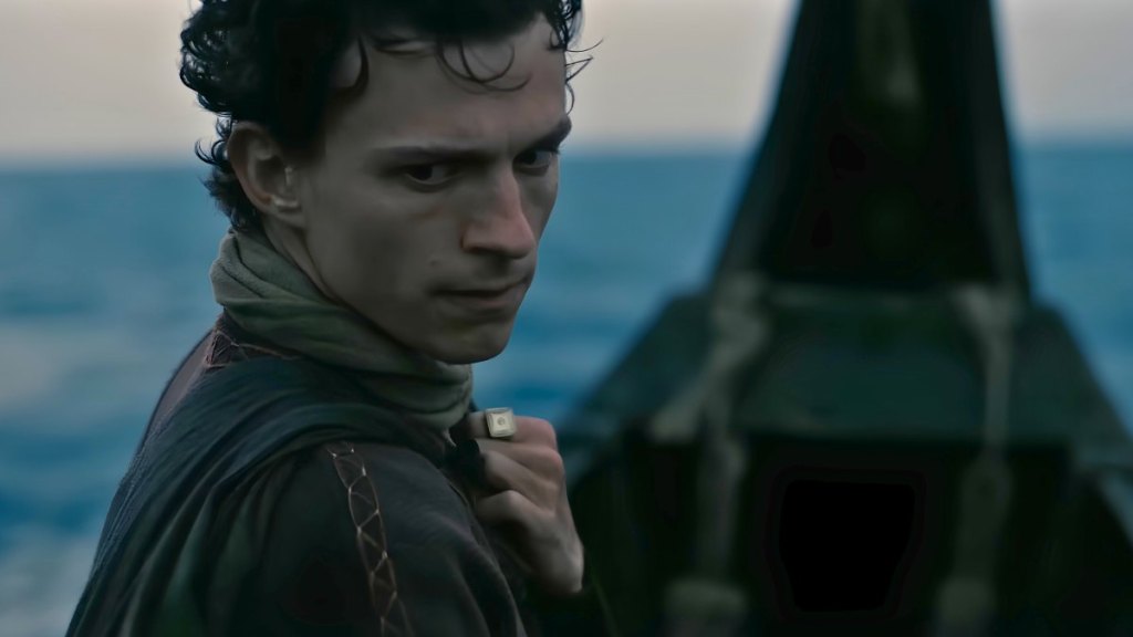 Tom Holland Reveals Biggest Difference Between Nolan's The Odyssey & Spider-Man Sets