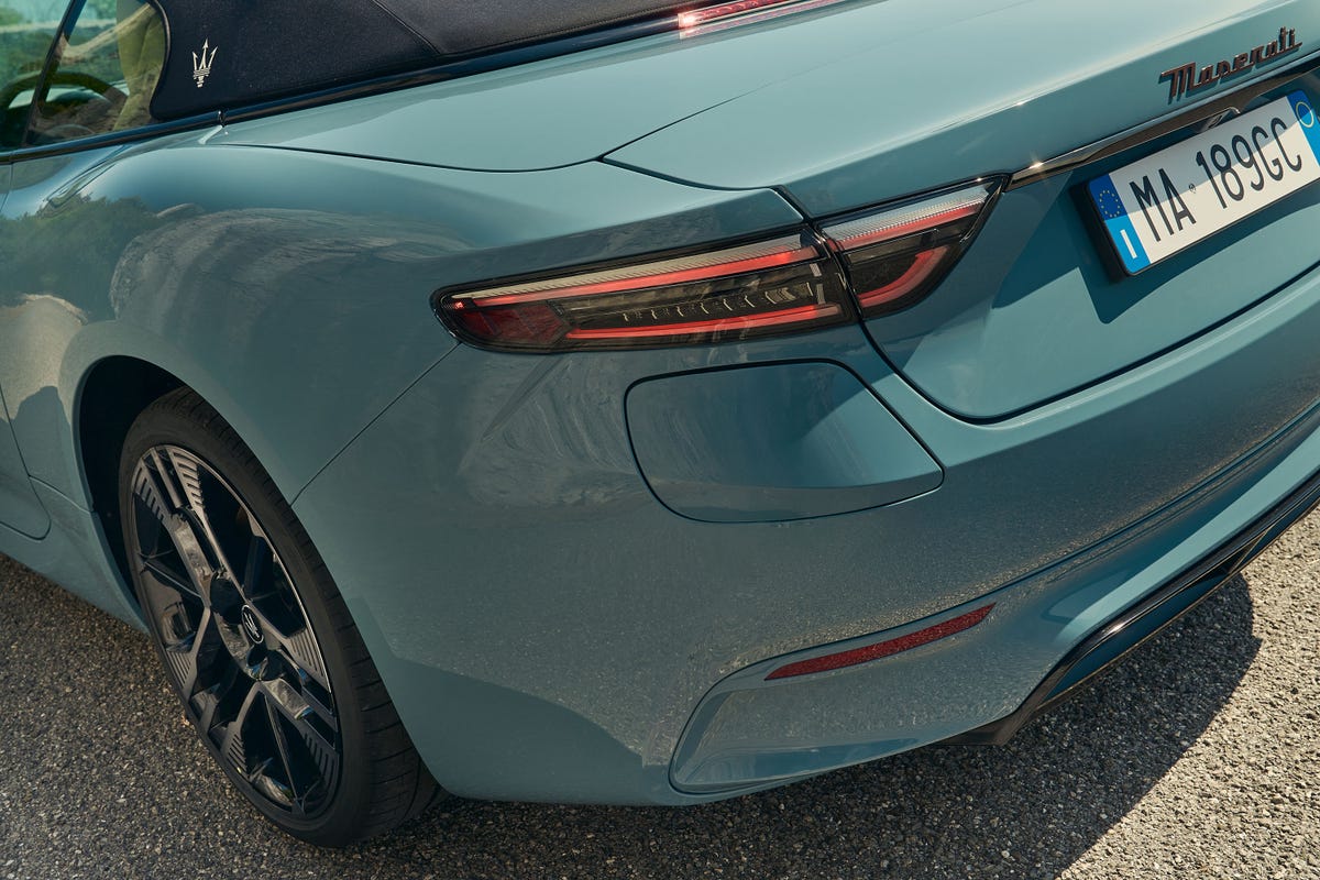 View Exterior Photos of the 2027 Maserati GranCabrio Folgore