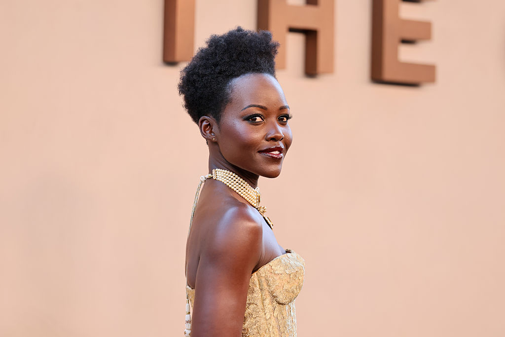 These Beautiful Black Women Have the Most Insane Face Cards