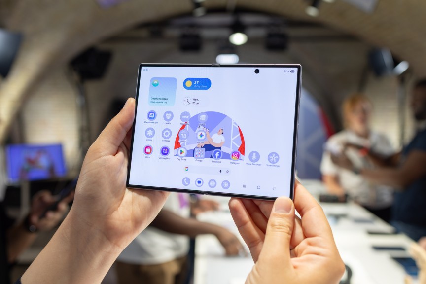 Samsung’s Galaxy Z Fold 8 Is for Everyone Who Can’t Stop Scrolling