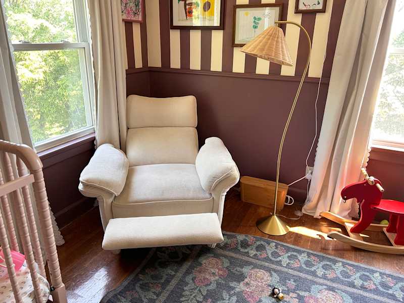 CUDDLESUPPORT ARMRESTS Nursery Power Recliner