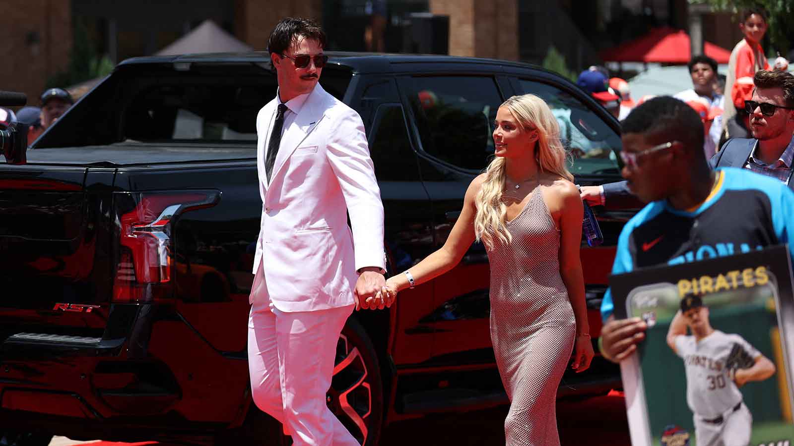 Pirates’ Paul Skenes clears air on Yankees trade rumors after Livvy Dunne’s attempted $1.59 million Babe Ruth move
