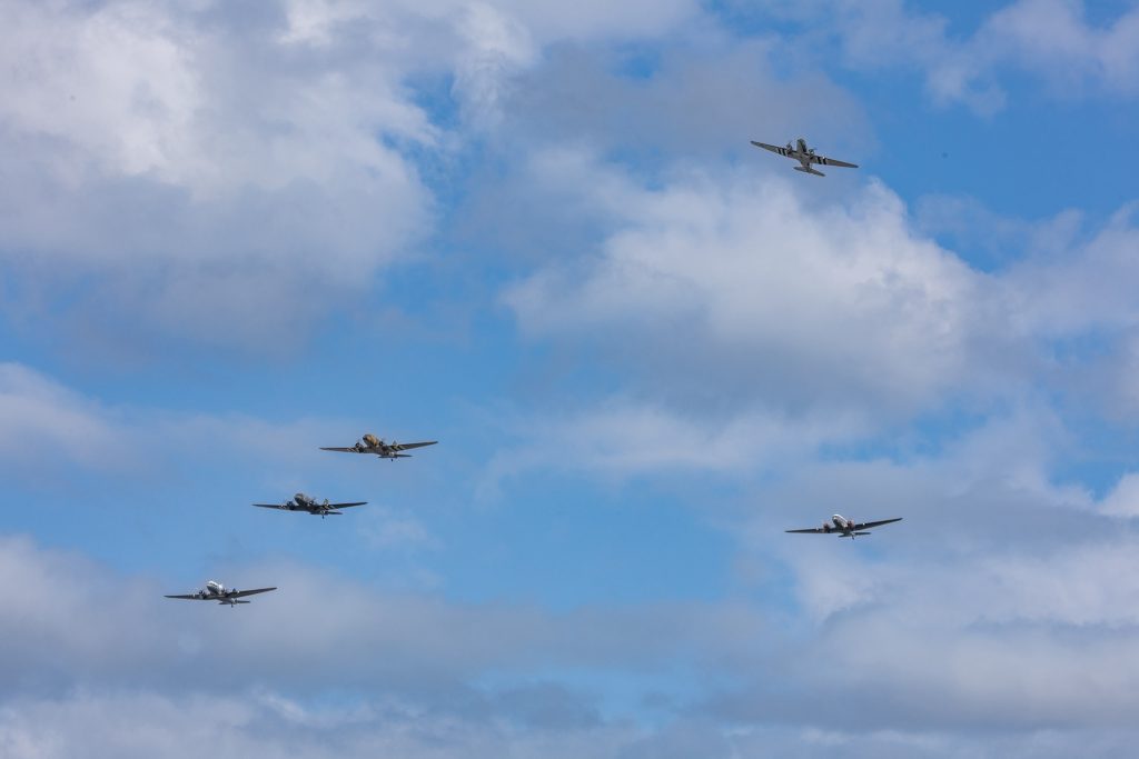 DC-3 Society Marks Aircraft's 90th Anniversary at AirVenture, Announces Inaugural Operator Conference 1