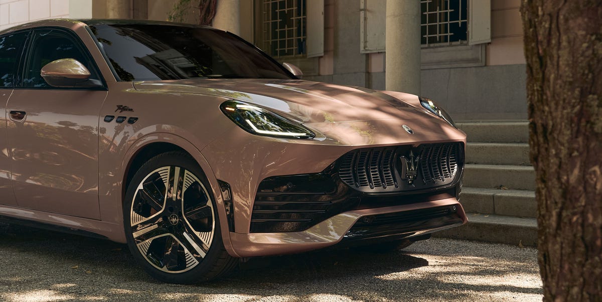 View exterior photos of the 2027 Maserati Grecale Folgore
