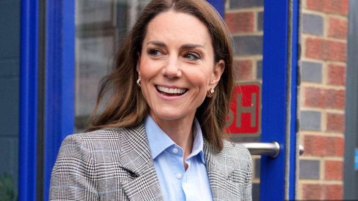 Navigating chemotherapy fog: Kate Middletons journey through art
