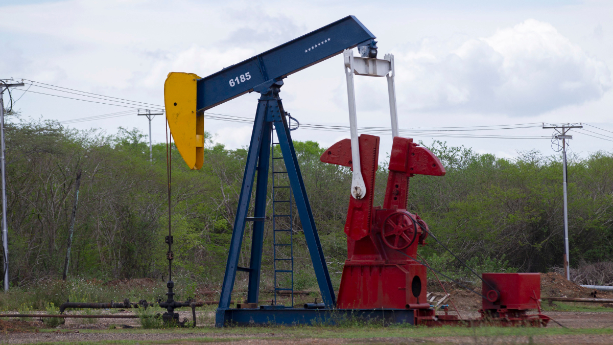 Trump faces questions over missing $13 billion in Venezuelan oil money