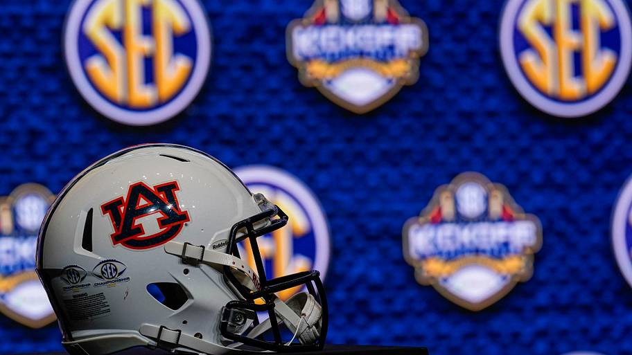 Auburn Commit Wins Kicking National Champion Honors