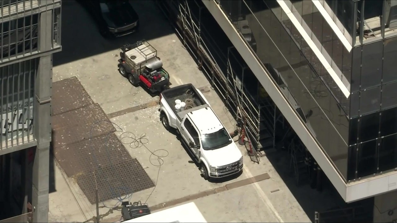 DTLA graffiti tower cleanup aerials