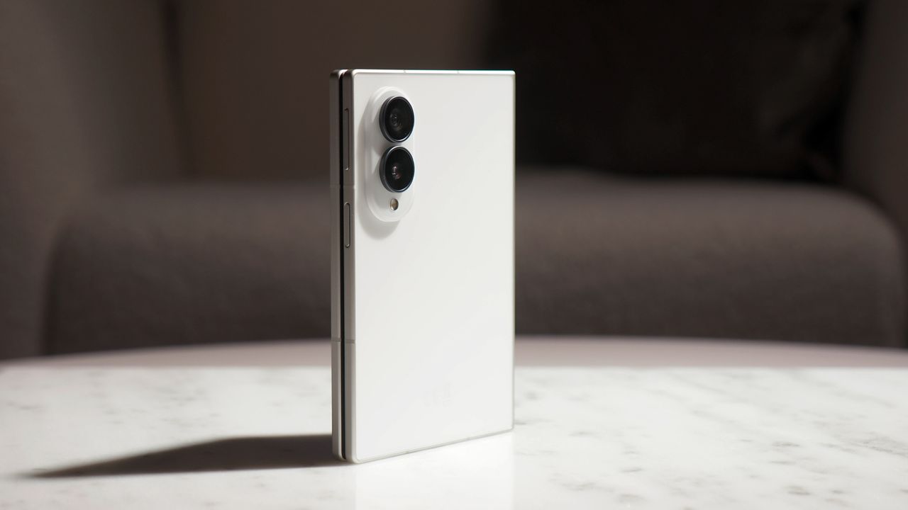Did Samsung just show us what Apple's iPhone Ultra will look like?