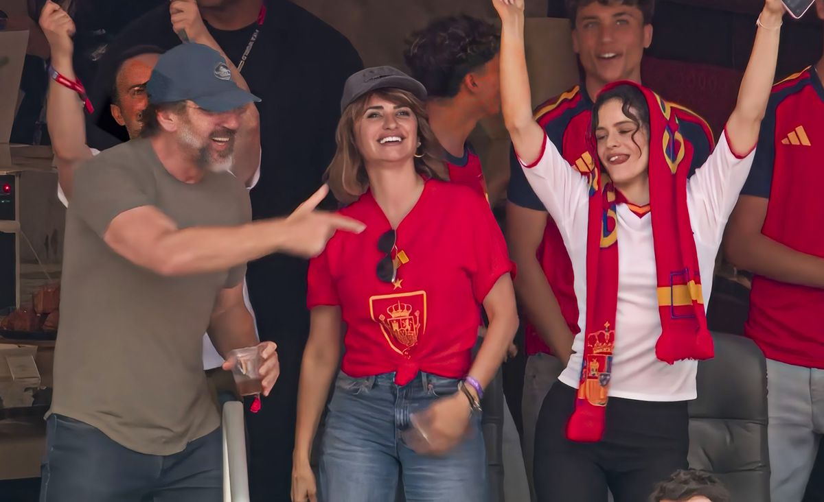 Rosalía was joined at the World Cup match by several celebrities and former soccer stars.