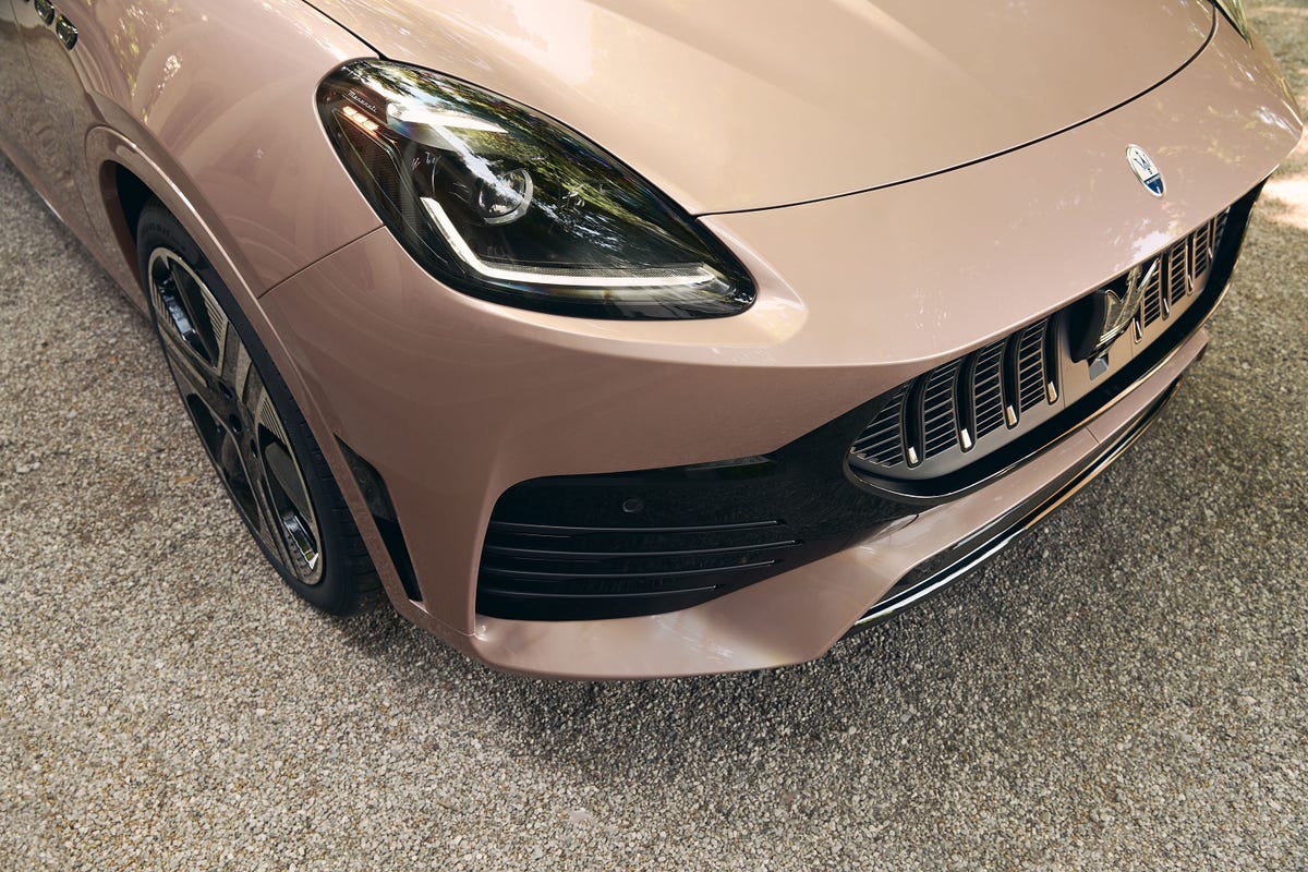 View Exterior Photos of the 2027 Maserati Grecale Folgore