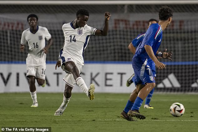 Manchester United are close to snatching 16-year-old David Eze from neighbours Man City