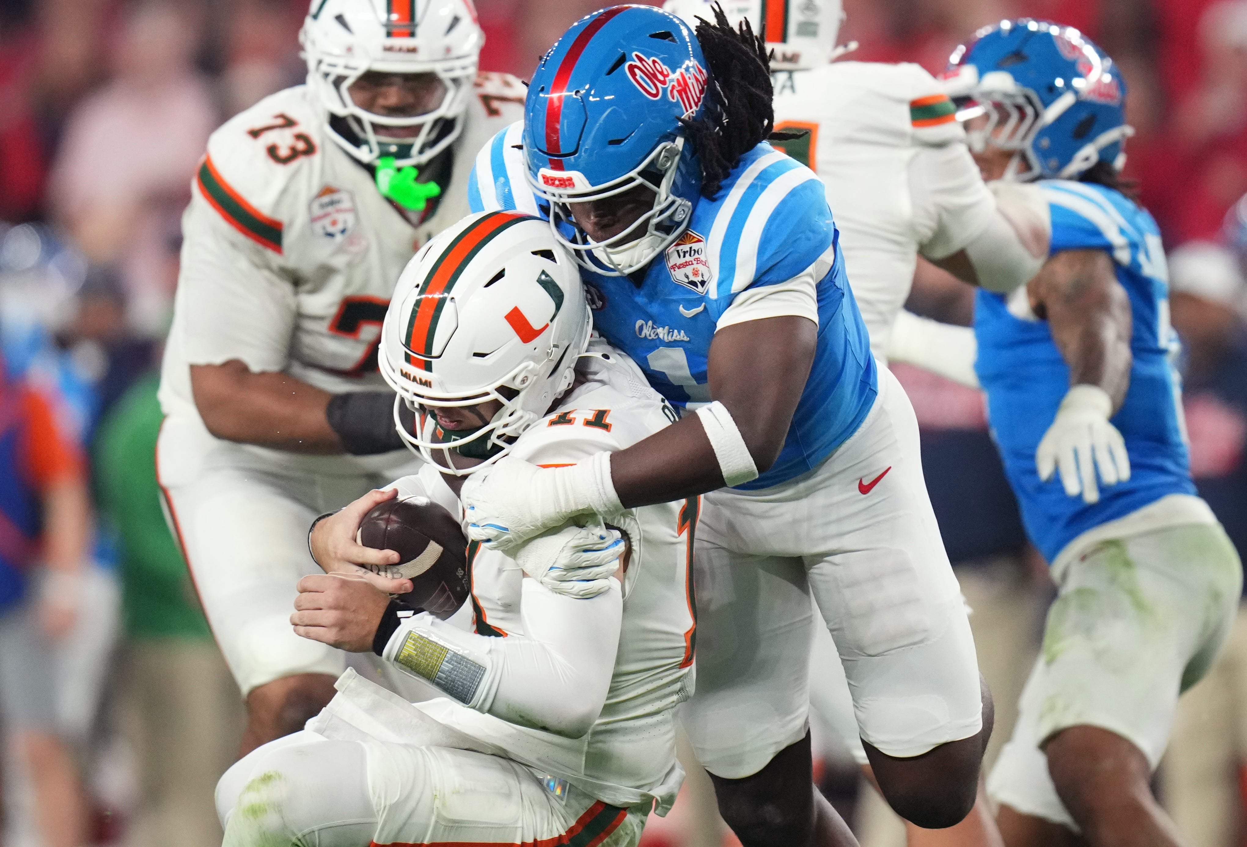 Summer edge rusher rankings for the 2027 NFL Draft