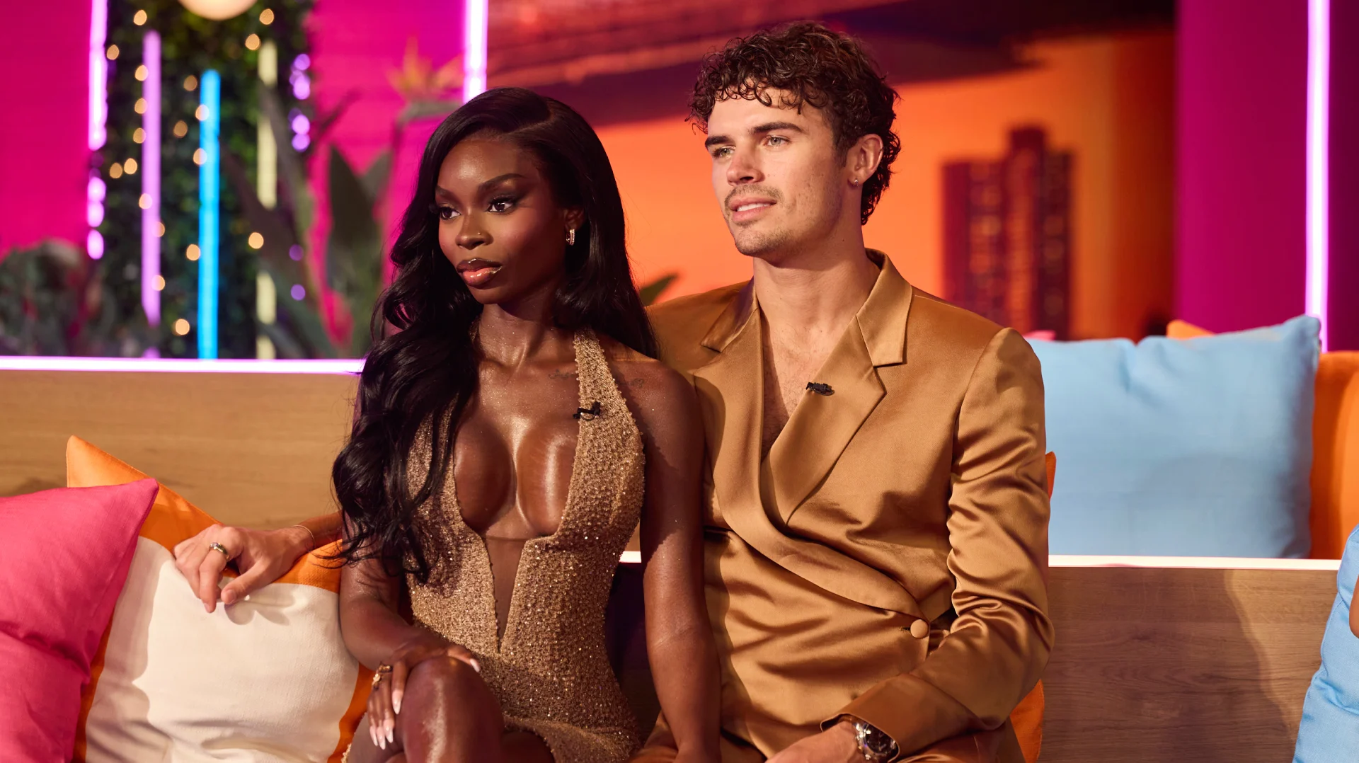 'Love Island USA' stars Olandria Carthen and Nic Vansteenberghe have reportedly split