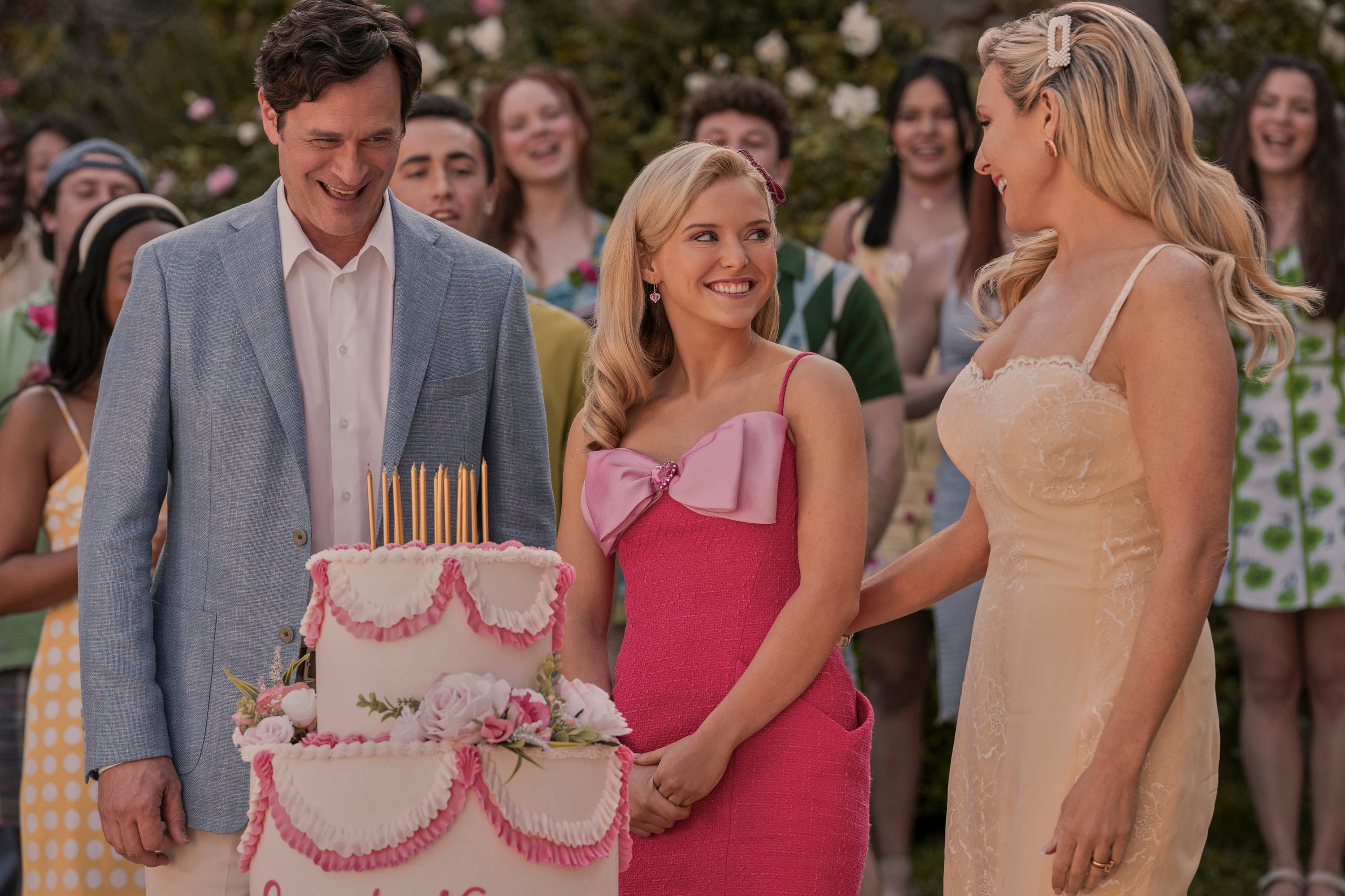 Tom Everett Scott, Lexi Minetree, and June Diane Raphael in “Elle.” / Jessica Brooks/Prime