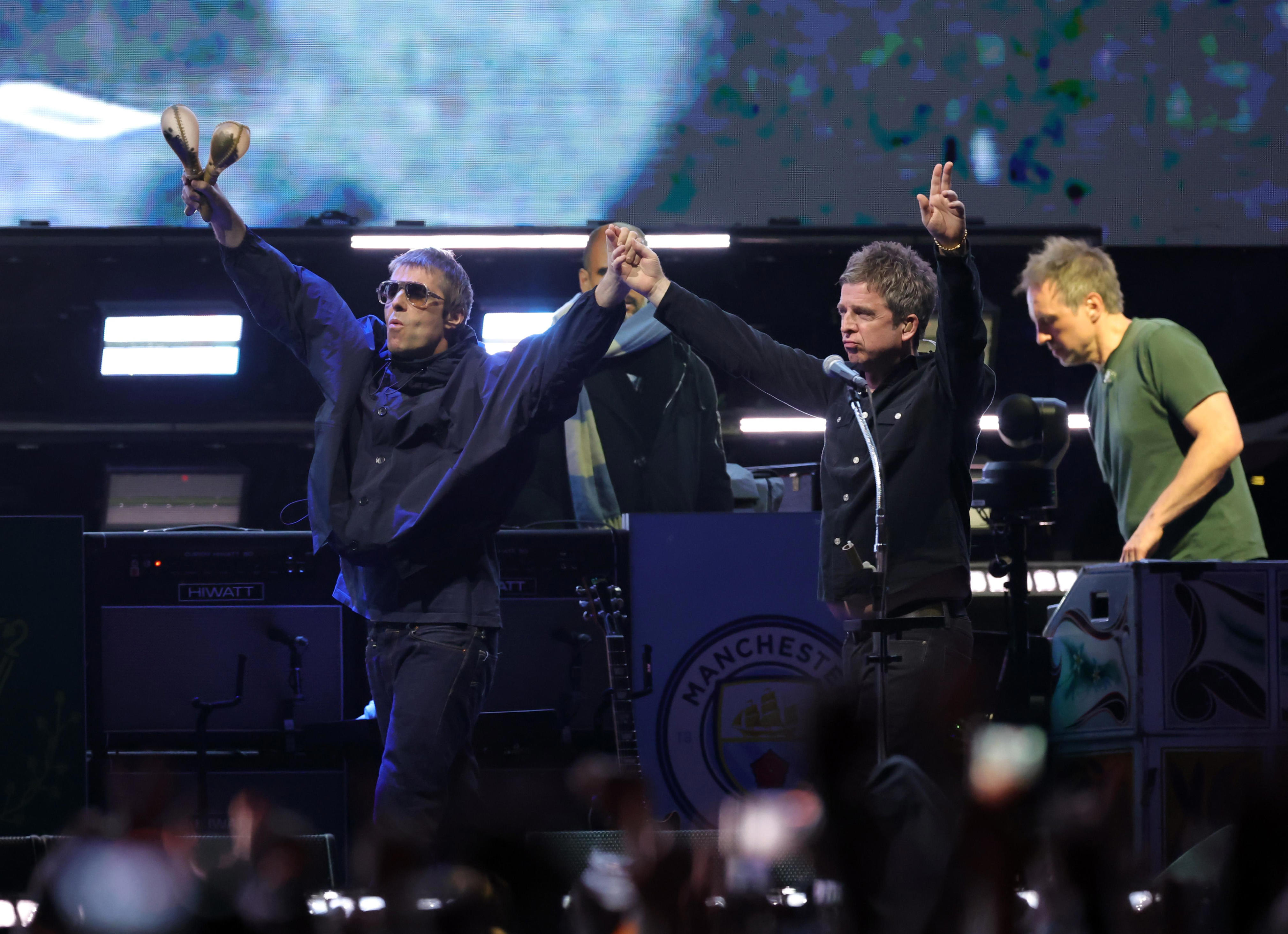 World Cup fever brings Oasis’ ‘Wonderwall’ back to Hot 100
