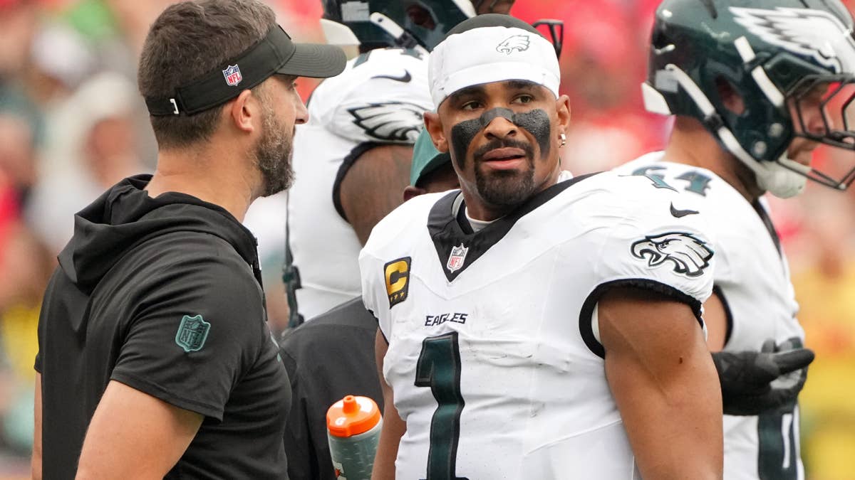 philadelphia-eagles-head-coach-nick-sirianni-left-and-quarterback-jalen-hurts-right