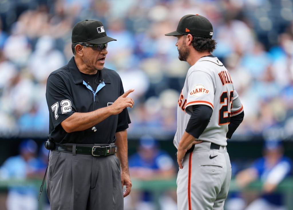 Tony Vitello ejected as Giants fall apart in fifth straight loss, swept by Royals