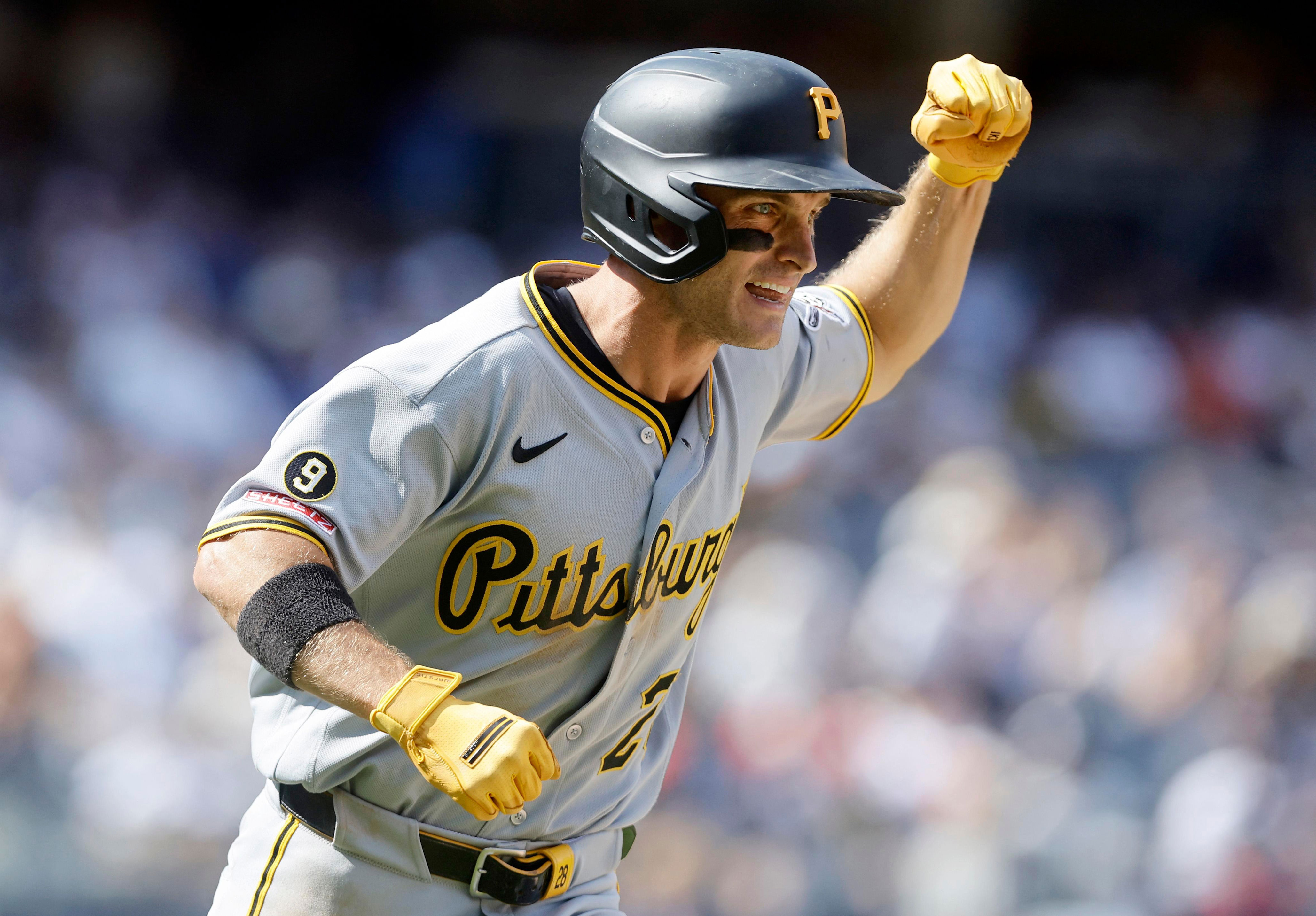Fernando Cruz falters in extras as Yankees drop twin bill opener to Pirates