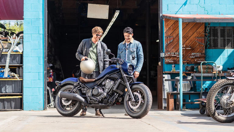 The cheap motorcycle that cruises at 80 MPH effortlessly