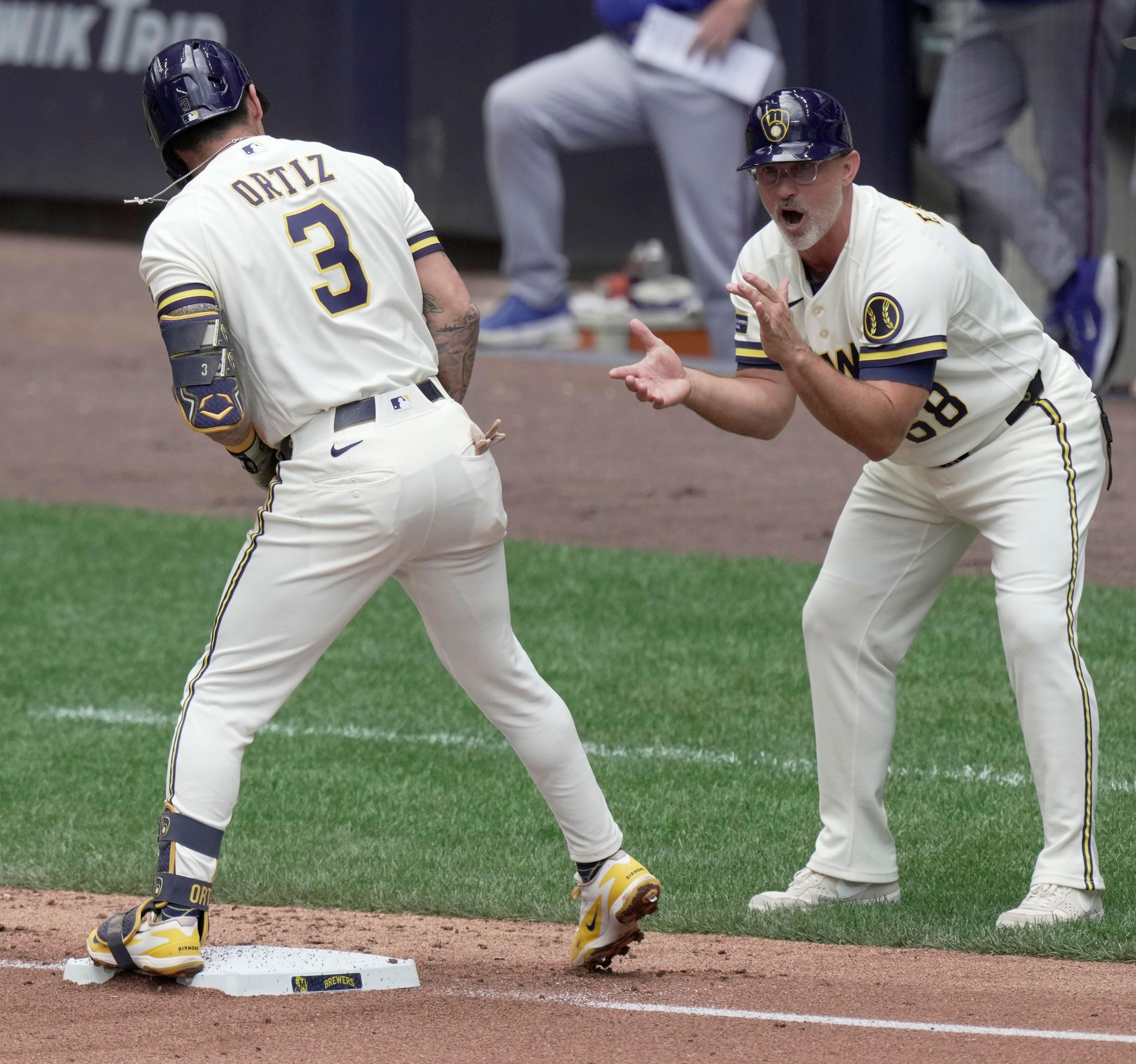 Ortiz, Yelich lead Brewers to series win over Mets