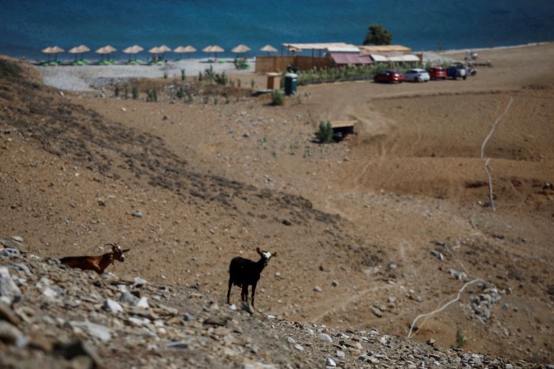 Greek islands face drought as tourist season hits