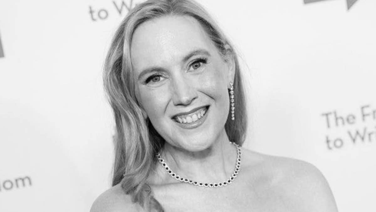 Best-selling author Rebecca Yarros' 'Threshing Day' hits No. 1 on Amazon before release