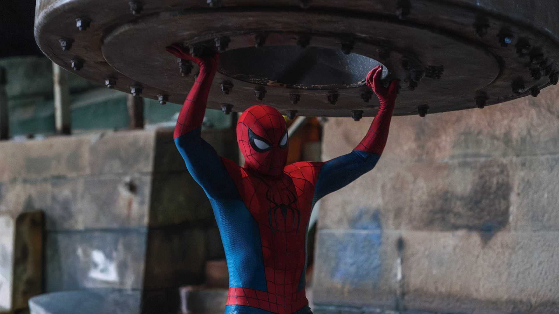 Spider-Man lifts stuff