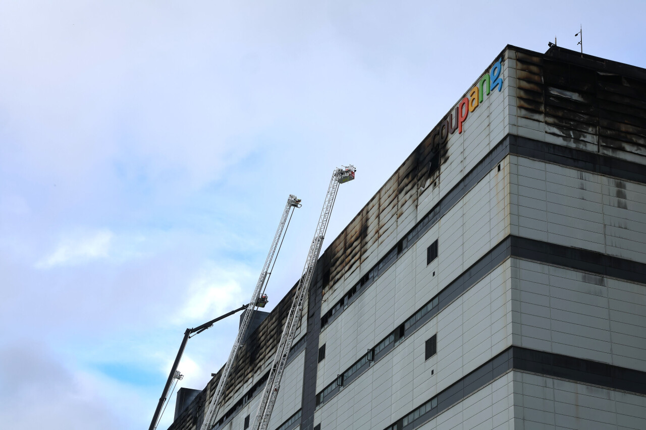 Fire at second Incheon Coupang logistics center contained with extinguisher