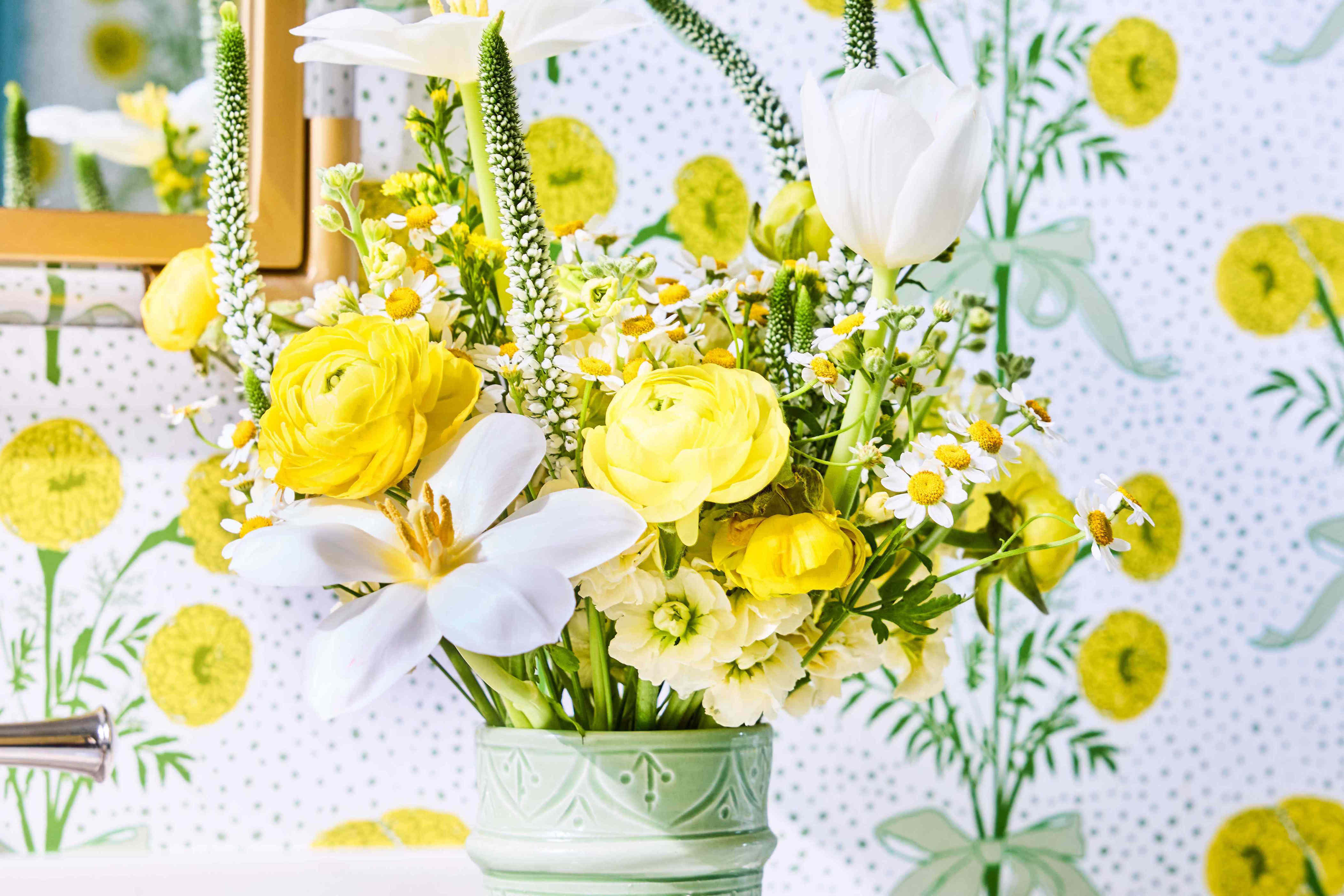 The hack I learned from a florist that has changed how (and when) I buy flowers