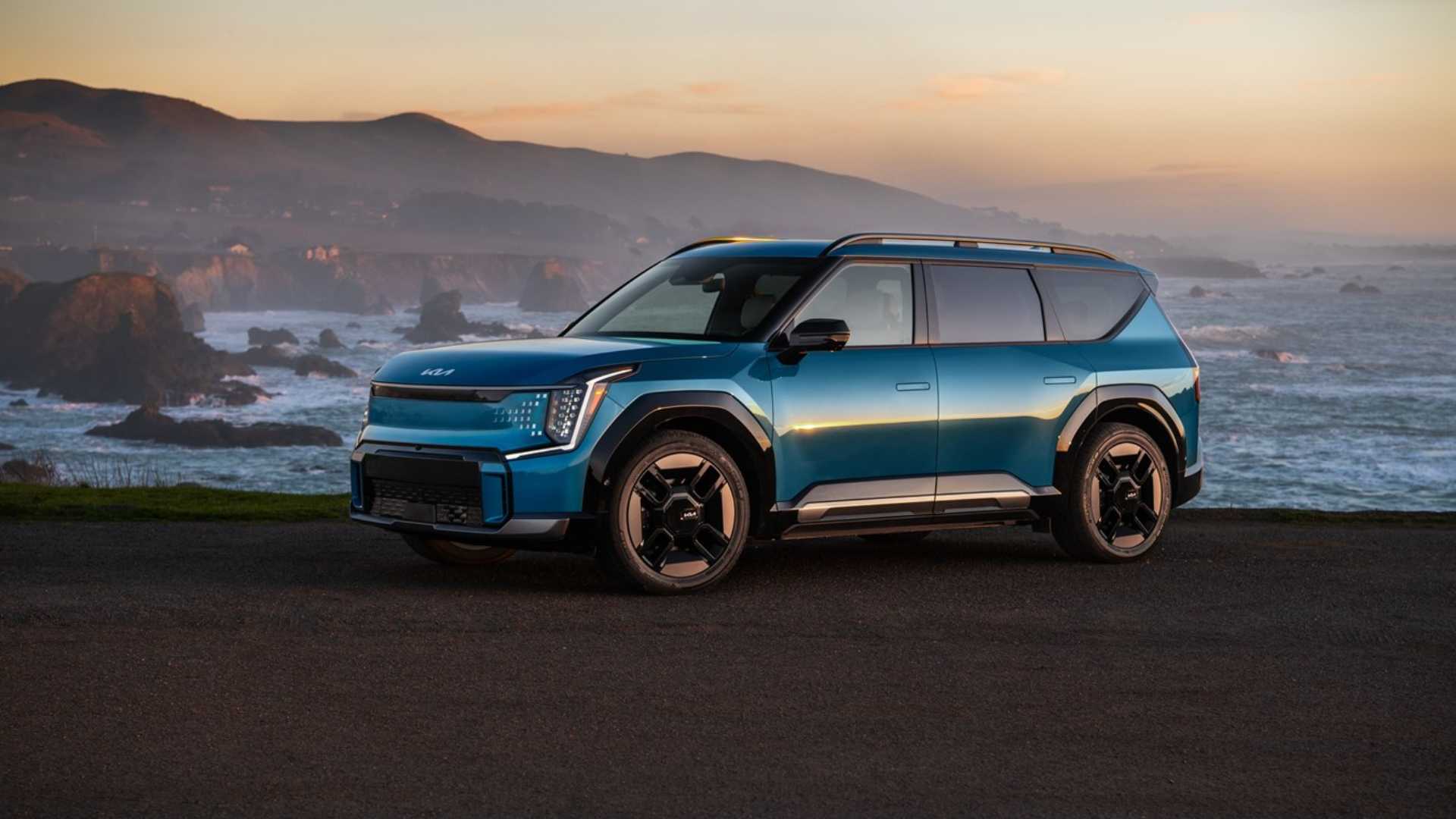 2025 Kia EV9 Side Profile