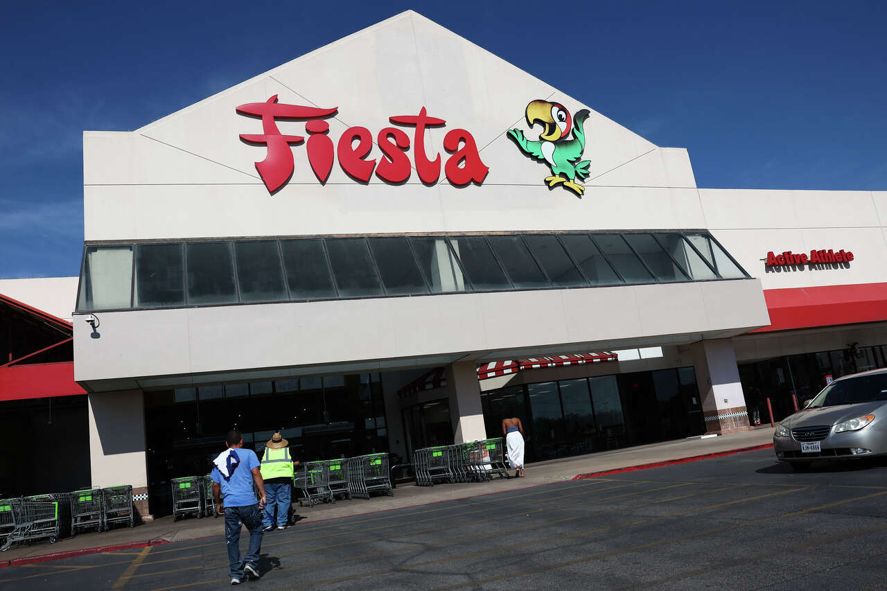 Long-shuttered Fiesta Mart to reopen after Hurricane Harvey flooded it