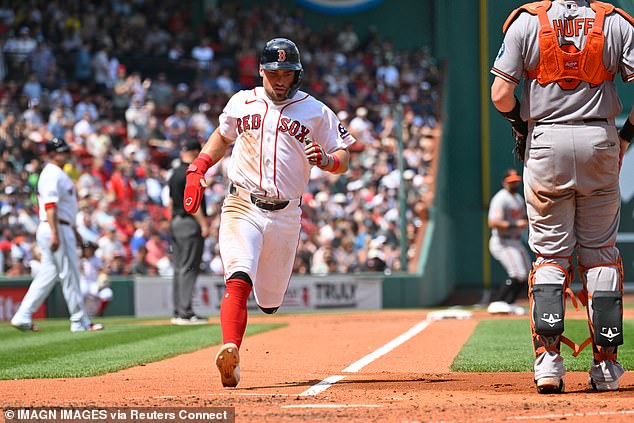 Boston scored four runs in the first inning to beat Baltimore 6-3 for their 15th straight win