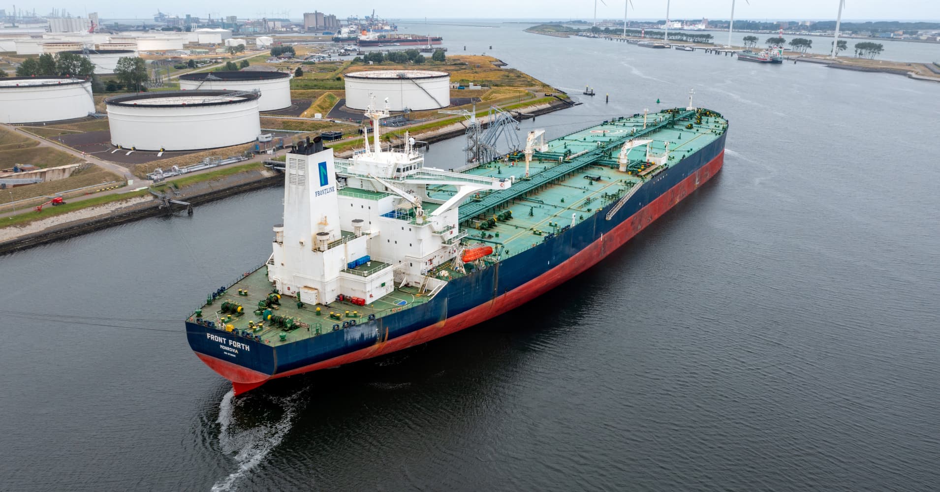 Brent crude crosses $100 after tankers reportedly struck off Saudi Arabia