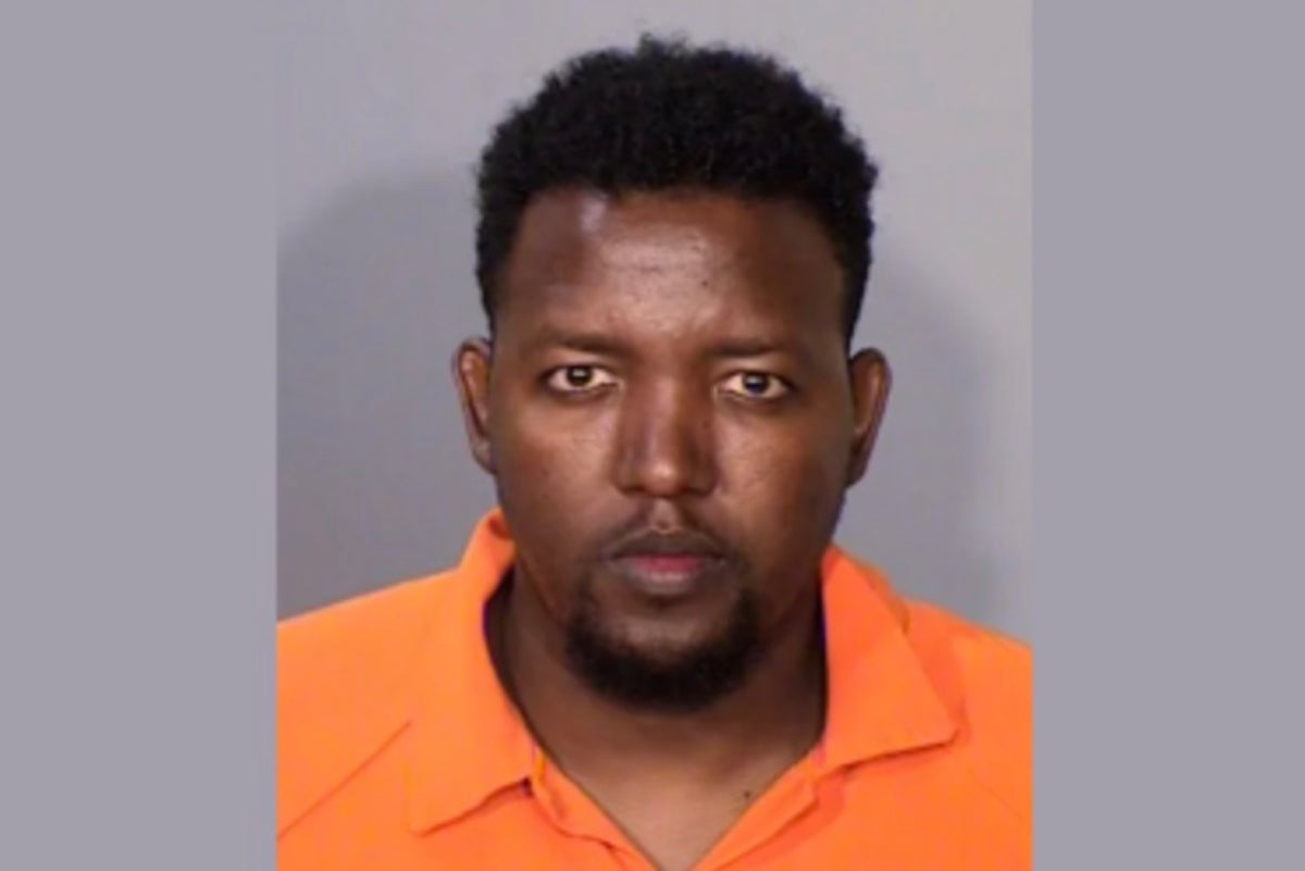 Tenant guns down 3 people over parking garage contract dispute: police