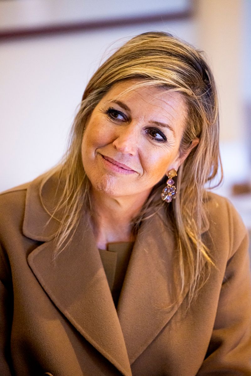Queen Máxima showcased dramatic cascading floral earrings during an official engagement, highlighting her love of statement Spanish jewelry.