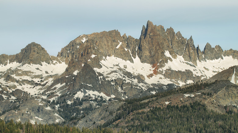 The jagged Minaret Mountains of California