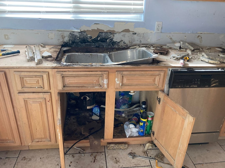 13 homeowners who discovered a fresh backsplash can change everything
