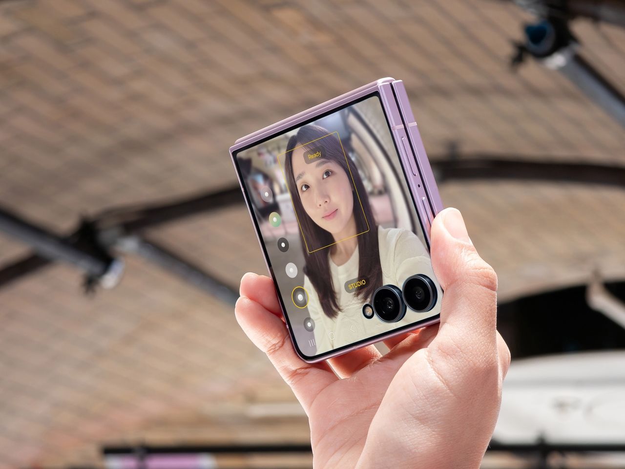 ซัมซุง เปิดตัวจอพับ Ultra ครั้งแรก ชู Galaxy AI เชื่อมมือถือ-นาฬิกา-แว่นอัจฉริยะ